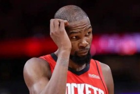 关于杜兰特回归赛场，惊险取胜首场状态亮眼，西班牙队观众沸腾！的信息