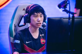 包含Doinb新星败北表现惊艳，TL未来可期！的词条