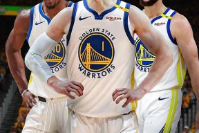 Kaiyun-关于库里在美国队比赛中突破纪录，败北引发热议！的信息